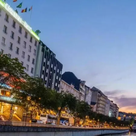 Quality Christina Hotel 3*
