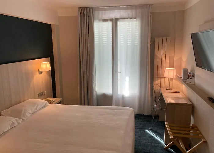 Christina Szálloda Lourdes