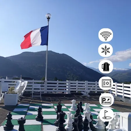 Hôtel Christina Lourdes 3*