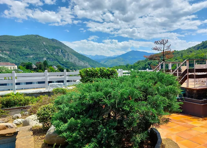 Christina Hotel Lourdes