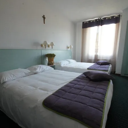 Szálloda Hotel Christina 3*