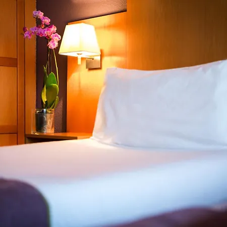 Szálloda Hotel Christina