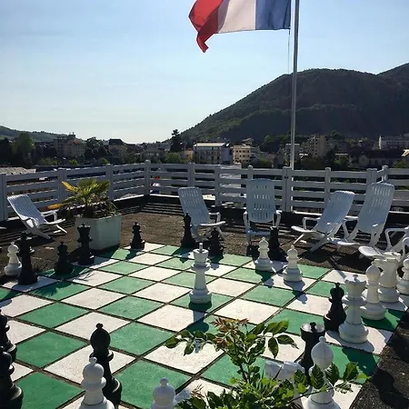 Quality Christina Lourdes