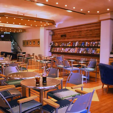 Quality Christina Hotel 3*